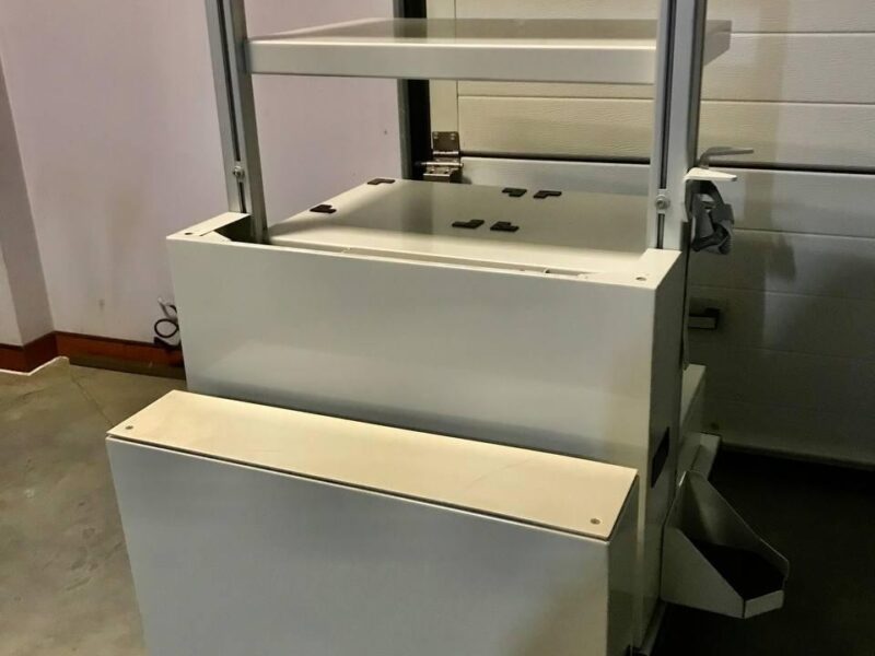 Консоль для обладнання