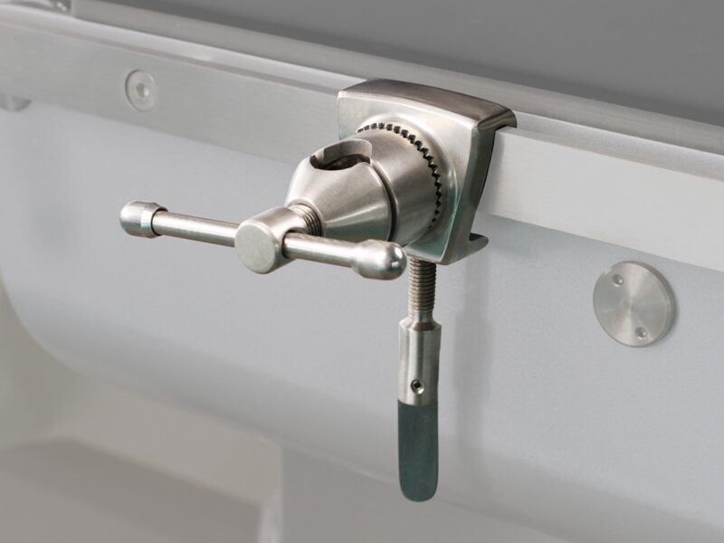 Зажим радіальний універсальний FJ-07-02